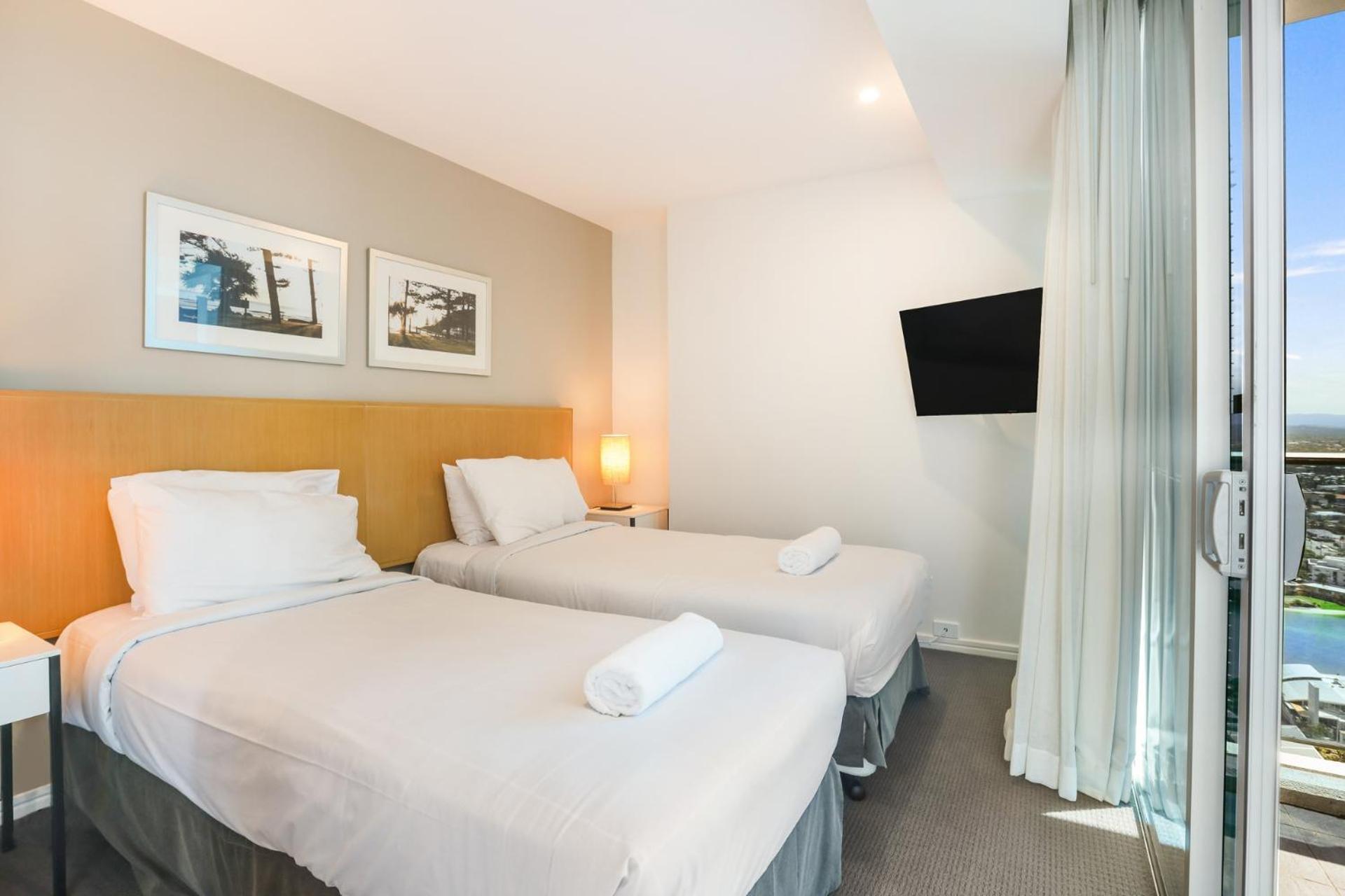 Number 1 H Residences - Wifi, Parking & More By Gold Coast Holidays Dış mekan fotoğraf