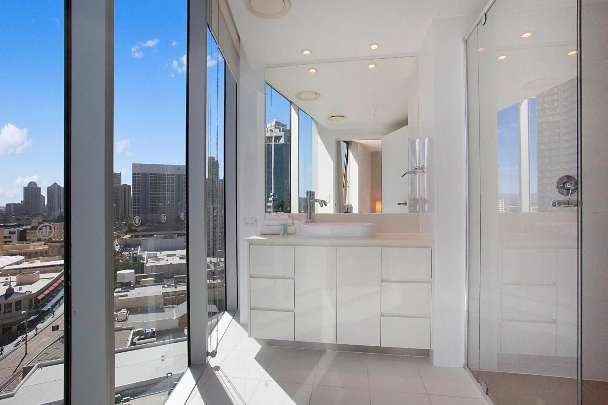 Number 1 H Residences - Wifi, Parking & More By Gold Coast Holidays Dış mekan fotoğraf