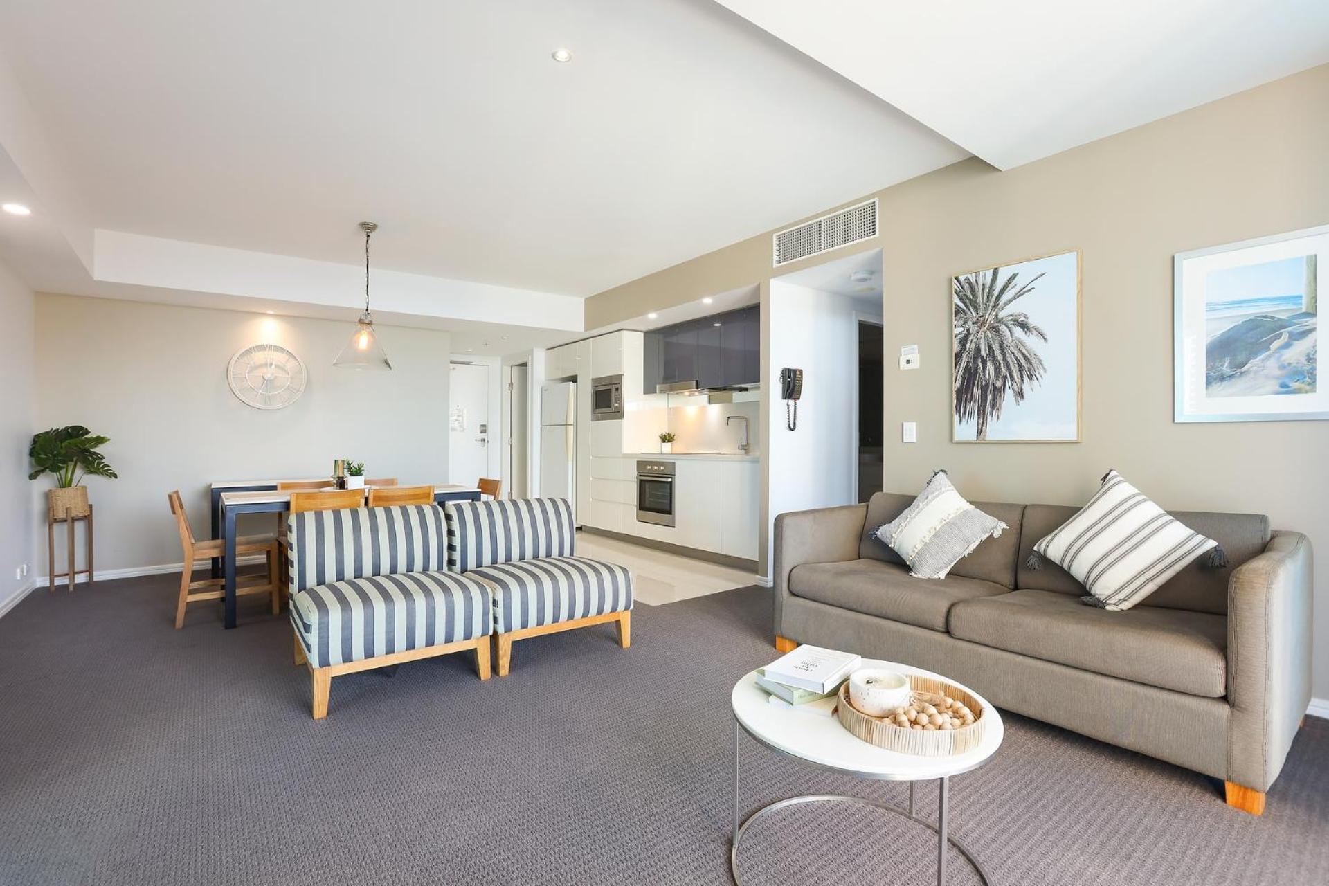 Number 1 H Residences - Wifi, Parking & More By Gold Coast Holidays Dış mekan fotoğraf