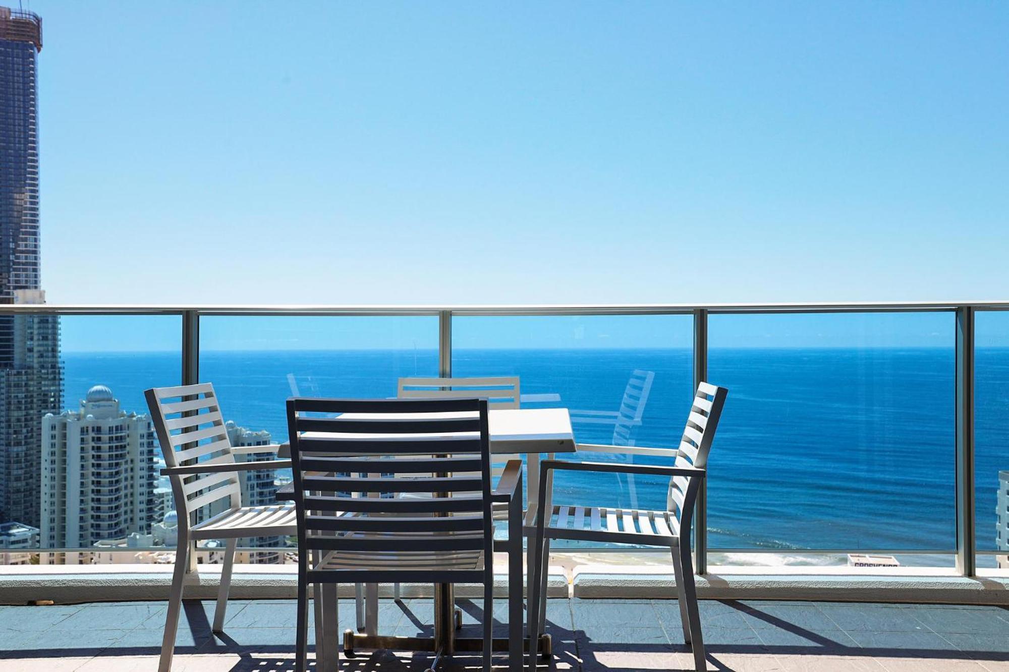 Number 1 H Residences - Wifi, Parking & More By Gold Coast Holidays Dış mekan fotoğraf