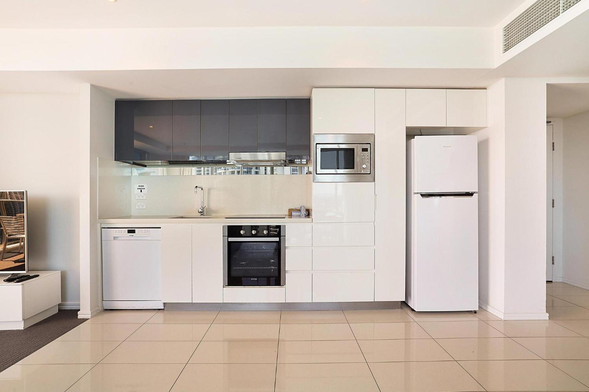 Number 1 H Residences - Wifi, Parking & More By Gold Coast Holidays Dış mekan fotoğraf