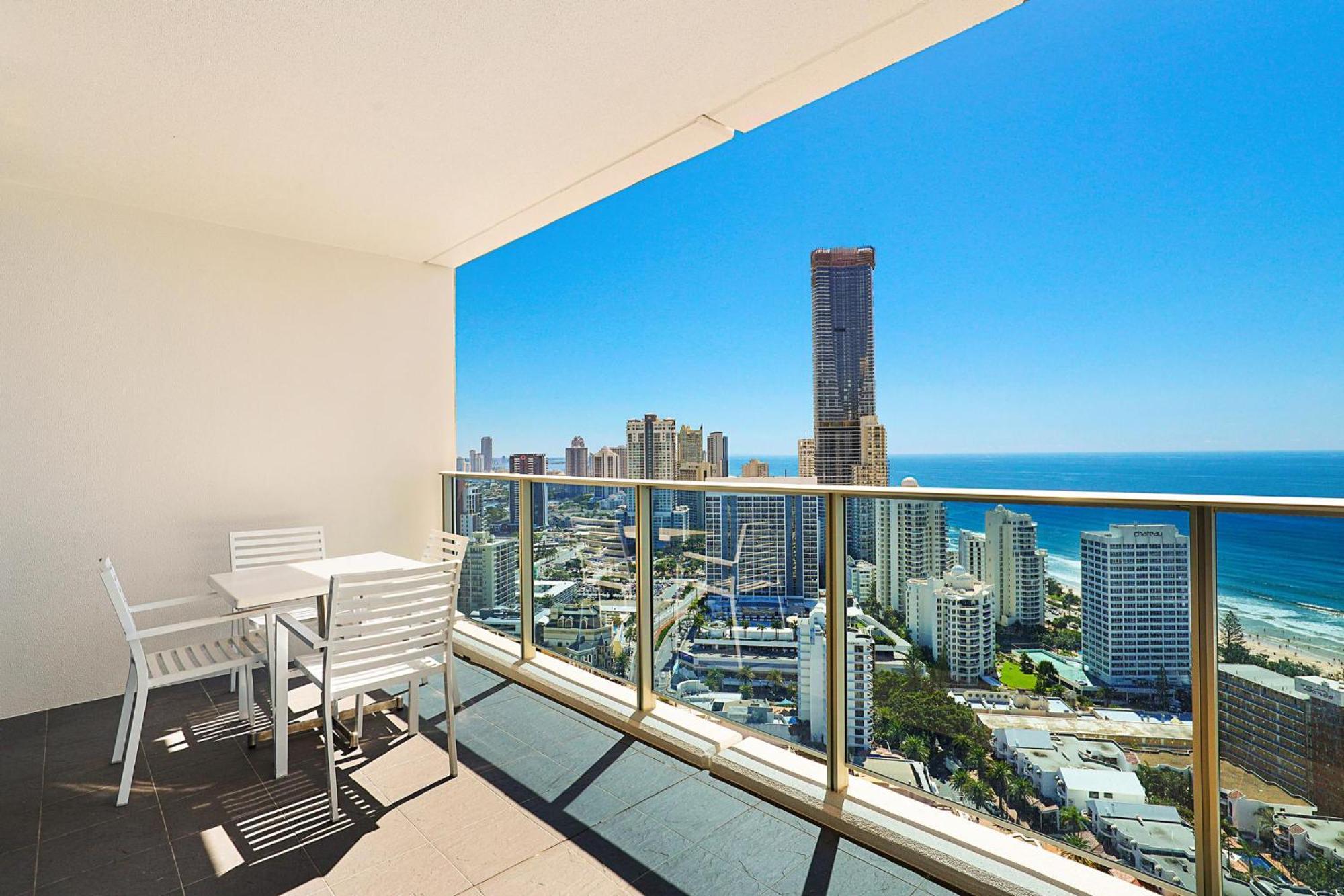 Number 1 H Residences - Wifi, Parking & More By Gold Coast Holidays Dış mekan fotoğraf