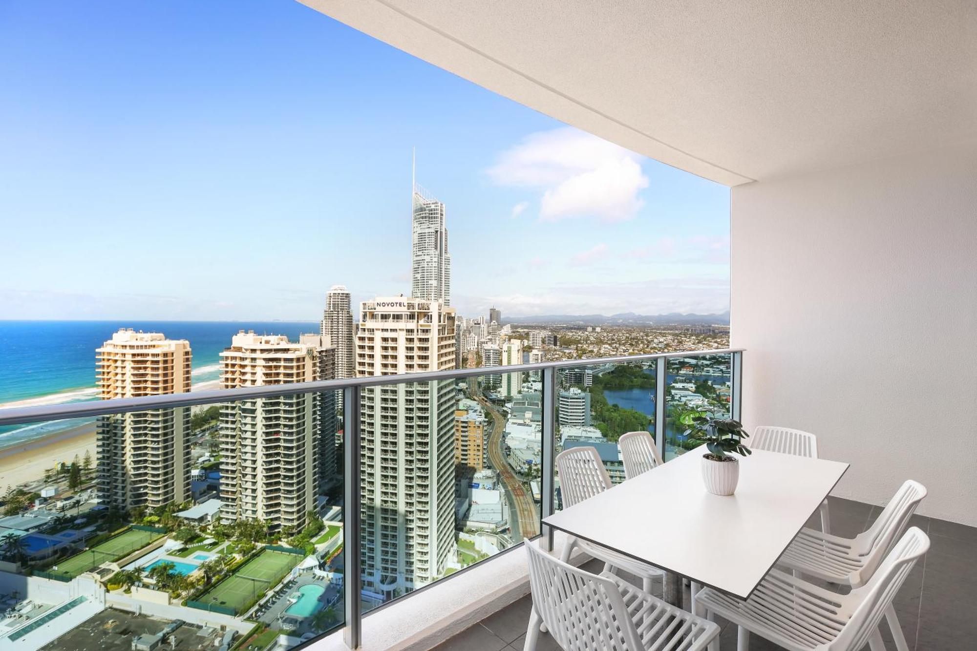 Number 1 H Residences - Wifi, Parking & More By Gold Coast Holidays Dış mekan fotoğraf