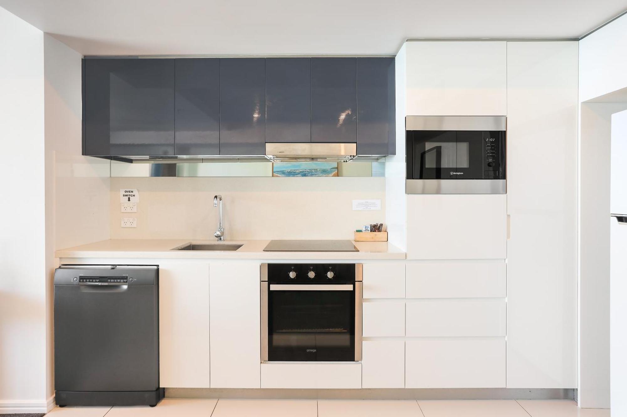 Number 1 H Residences - Wifi, Parking & More By Gold Coast Holidays Dış mekan fotoğraf